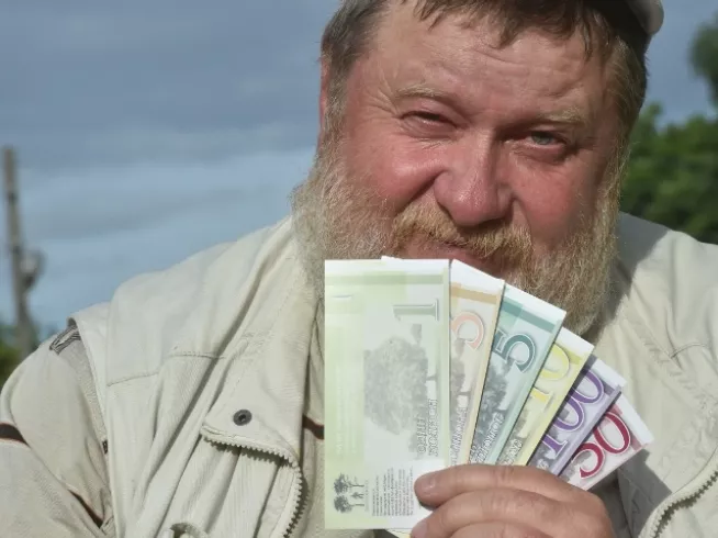 9c096ddf92673bc9011faf6efbe7b44e_l