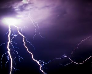 Lightning-weather-40505637-500-400