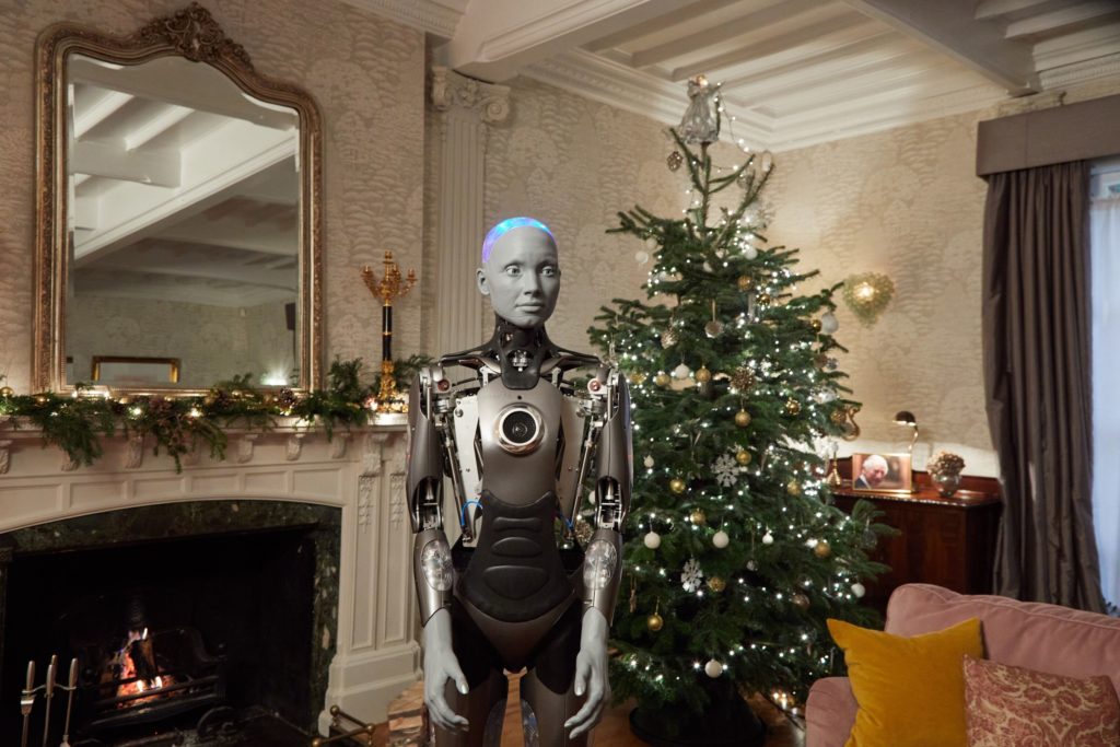 Робот поздравит британцев с Рождеством в «альтернативном» телеобращении