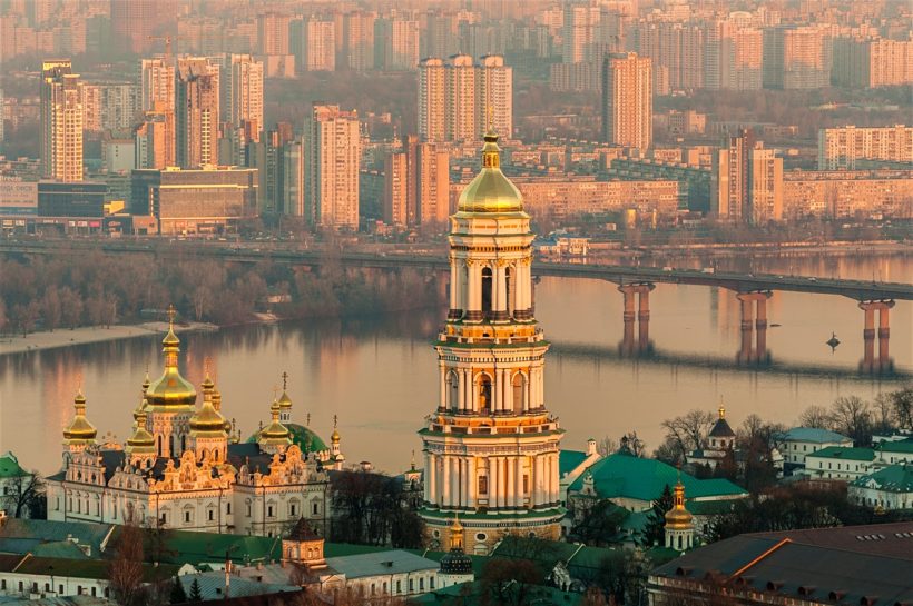 Иностранные инвесторы смогут покупать недвижимость в Украине при помощи блокчейн-платформы Propy