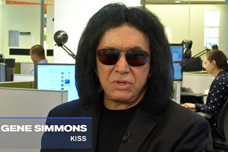 Джин Симмонс из легендарных Kiss признался в интересе к биткоину
