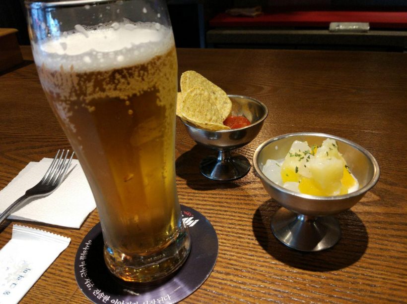 Пользователь биткоина заплатил за пиво брата в баре в Корее из своего офиса в Лос-Анджелесе